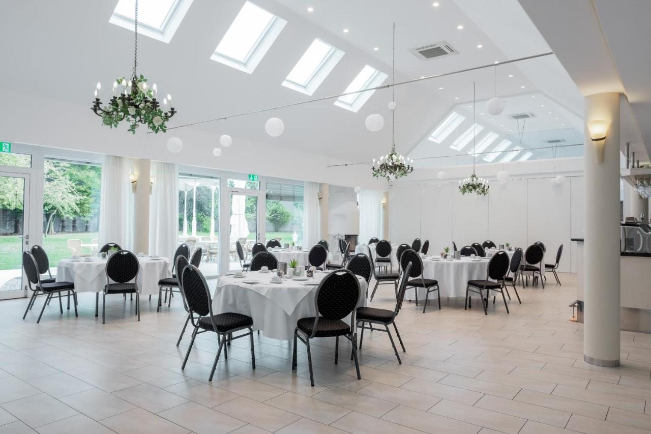 Landhotel Classhof Willich Exterior foto